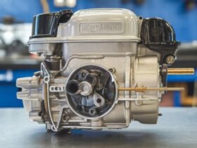 clean a carburetor Briggs and Stratton